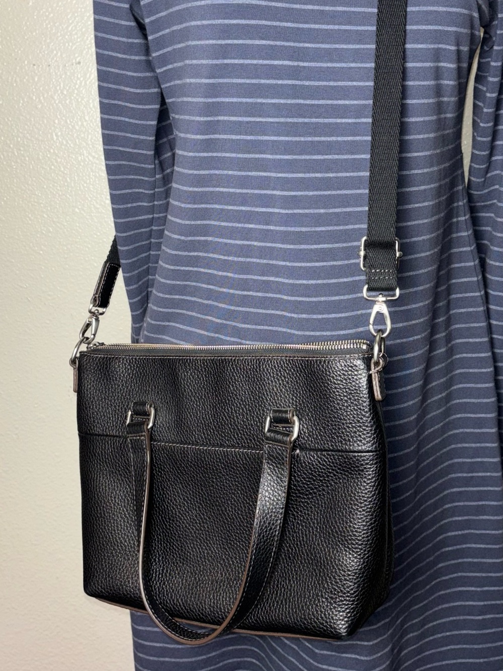 Fossil Black Pebbled Leather Convertible Satchel Crossbody Purse Mid Size - Picture 13 of 16